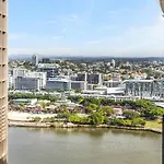 New Luxe 2br Queens Wharf Apartment Brisbane