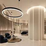 New Luxe 2br Queens Wharf *