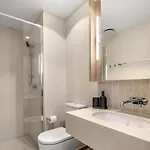 Apartment New Luxe 2br Queens Wharf