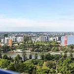 Apartment New Luxe 2br Queens Wharf *