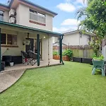 Luxurious Urban Eco Escape 3Br
