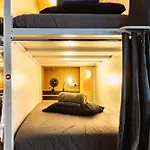 Tequila Sunrise Podstel Hostel *