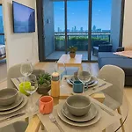 Queens Wharf Elegant High-Rise Living