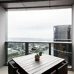Stunning River View 2 br Casino Qw Apartment