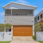 Short Stay On Esplanade One Bedroom Apartment With Private Pool