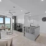 Queens Wharf - Luxe 1Br With Views, King Bed And Pool
