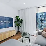Elevate - Views, Pool, Sauna & Gym * Brisbane