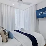 Apartment Elevate - Views, Pool, Sauna & Gym