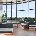 Skyrise Style - 1bed-1bath-1car-views - Cbd Apartment