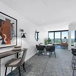 Apartment Skyrise Style - 1bed-1bath-1car-views - Cbd Brisbane