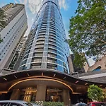 Skyrise Style - 1Bed-1Bath-1Car-Views - Cbd