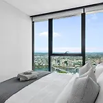 Skyrise Style - 1bed-1bath-1car-views - Cbd *