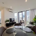 Spacious 2Bed 2Bath Apartment With City Views