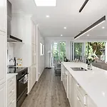 Spacious 4-bedroom Bardon Retreat Across 2 Levels Holiday home Brisbane