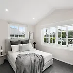 Spacious 4-bedroom Bardon Retreat Across 2 Levels *