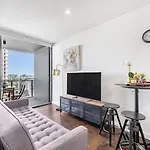 South Bank View Pool Free Parking Apartment *