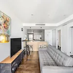 South Bank View Pool Free Parking Apartment