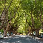 Quiet New Farm Hideaway Walk To Everything