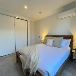 Luxe 2B2B Stay Walk To Sunnybank Market Square