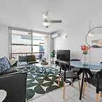 Comfy 2Br Near Hospitals, Qut And Cbd With Parking!
