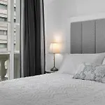Stylish 1Br Apt With City Views M12