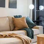 Spacious West End With Pool & Bbq Access Brisbane