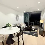 Apartment Queen's Reach - Brand New On Star Casino Bne *