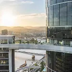 Queen's Reach - Brand New On Star Casino Bne *