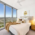 Uptown Casino Panoramic River And Views Apartment