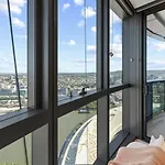 Stylish 1 Bedroom Near Casino Street And South Bank