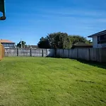 Grand Luxe Oasis Prime Location Balcony And Patio