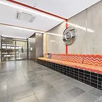 Spacious Valley Pad In Street Precinct Brisbane