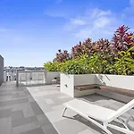 Spacious West End With Pool & Bbq Access Brisbane