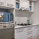 Brisbane Skyline Escape - Pool, Gym & Sauna