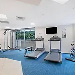 Charlotte\'S Poolside Stay - Steps To Dining & Shops