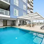 Belise - Executive 2Br Elegance Plus Parking & Pool