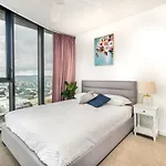 Stylish Decor 2br South Gym Pool Cine Bo12510 Apartment