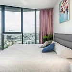 Stylish Decor 2br South Gym Pool Cine Bo12510 * Brisbane