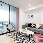 Stylish Decor 2br South Gym Pool Cine Bo12510 Apartment *