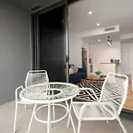 Modern 1Br Sauna & Pool Walk To Convention Centre & Art Hub Bo12111