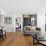 Milton Apartment 2Br Mt 1905