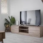 Contemporary 2-bedroom In Sothbank South19 Apartment *