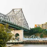 The New Yorker Loft Brisbane Cbd Sleeps 5