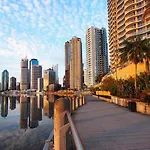 The New Yorker Loft Brisbane Cbd Sleeps 5
