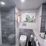 Apartment The New Yorker Loft Cbd Sleeps 5 Brisbane