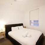Apartment Tranquil River-view 2-bedroom High-rise *