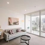 Apartment Tranquil River-view 2-bedroom High-rise