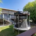 Tiny 1bd, 1ba In Clayfield, Near Cbd M2 *