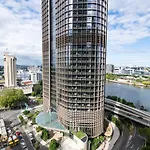 Qw Riverside Luxe Apartments By Independent Host