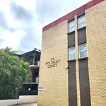 Sunny 1Br Apt Near Hospital, Qut & Cbd With Parking!